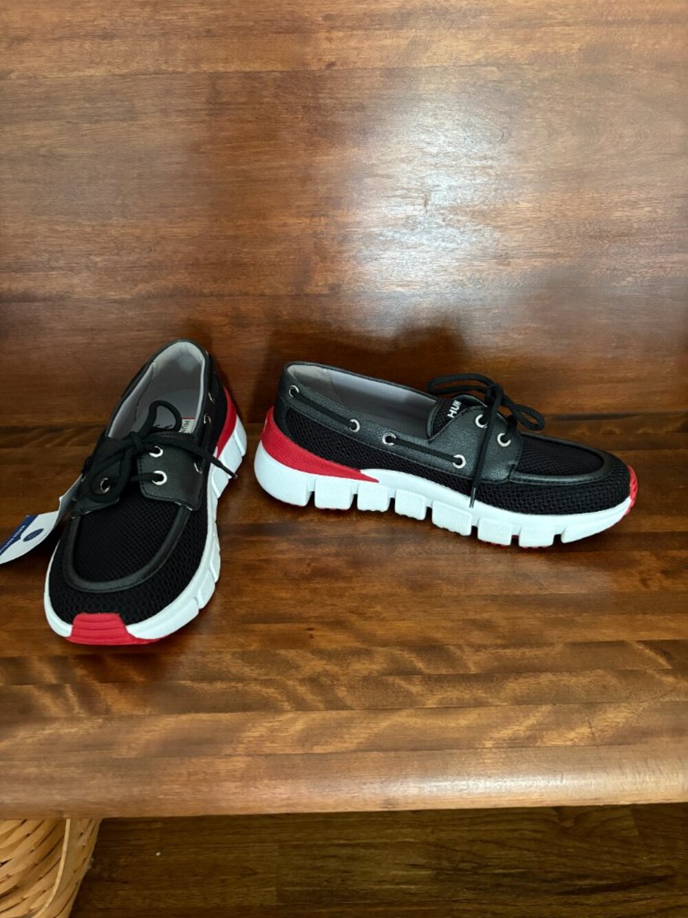 Hunter Women's Sasa Mesh Loafer Boat Shoe Black Red White Coastal Athletic 8